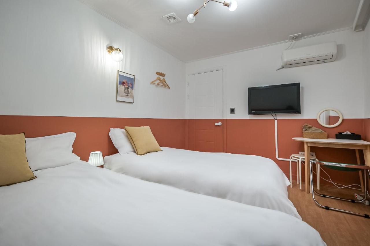 Ssh Myeongdong Dongdo Hostel Сеул Экстерьер фото
